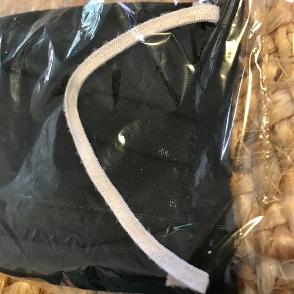 Mexican embroidered face mask - Picture 4 of 4